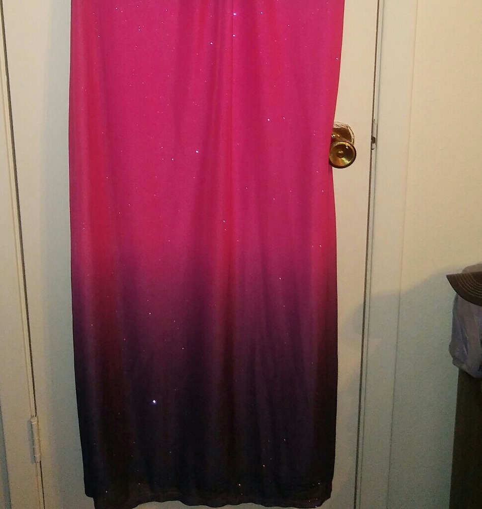 Dress - Picture 2 of 5